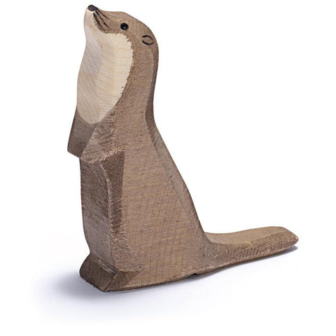 Sea Otter Standing (16276)  - Ostheimer