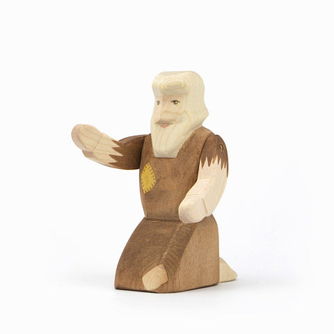 Beggar Wooden Figurine (37913) Ostheimer, Dragonflytoys