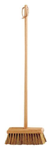 Outdoor broom